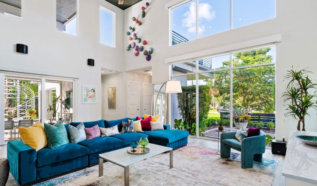 Modern custom living room designed by Magic Interiors