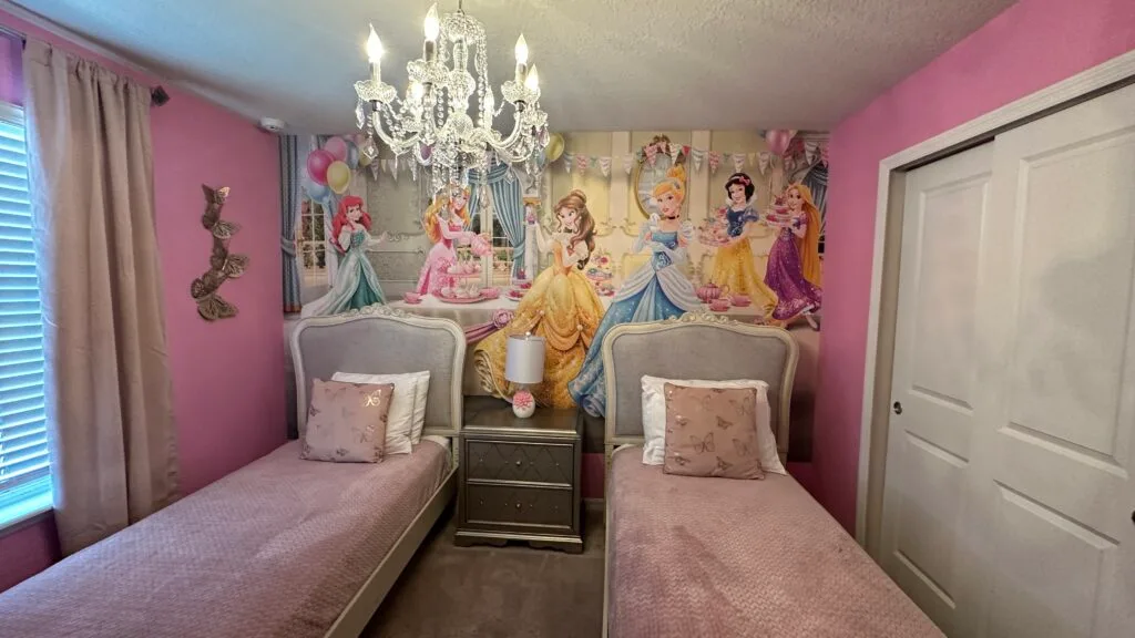 Example of poor quality themed princess room with peel and stick wallpper